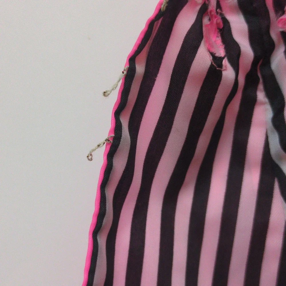 Vtg 70s Topper‎ Dawn Short Hair Bubble Cut A11A - Pink Black White Stripe Dress